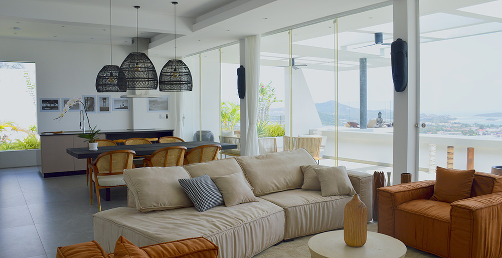 Golden Lotus - The Harmony Villa - Living and dining area 1